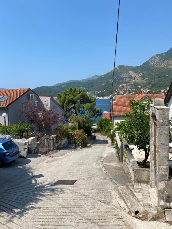 Apartman Irena Tivat Zewnętrze zdjęcie