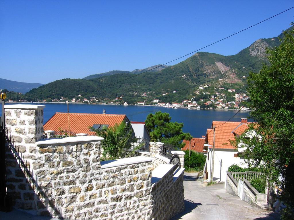 Apartman Irena Tivat Zewnętrze zdjęcie