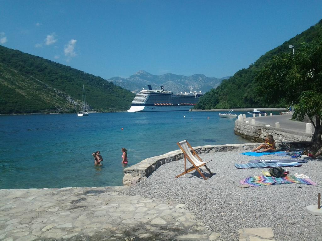 Apartman Irena Tivat Zewnętrze zdjęcie